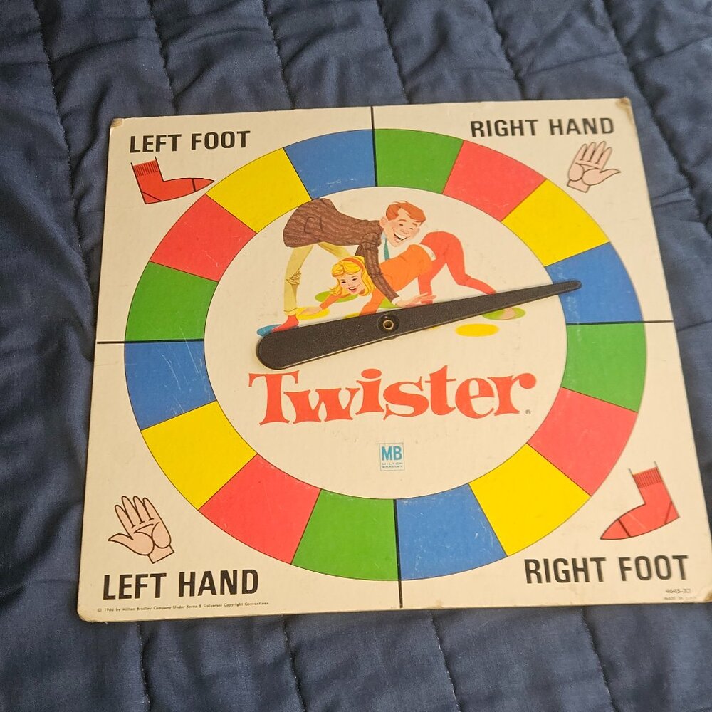 TWISTER GAME, VINTAGE 1966! ACTIVE!